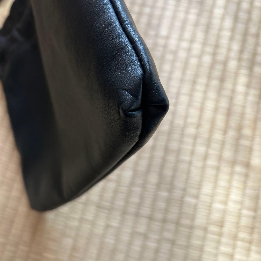 北欧暮らしの道具店　仕分け上手なレザーの巾着ポシェット