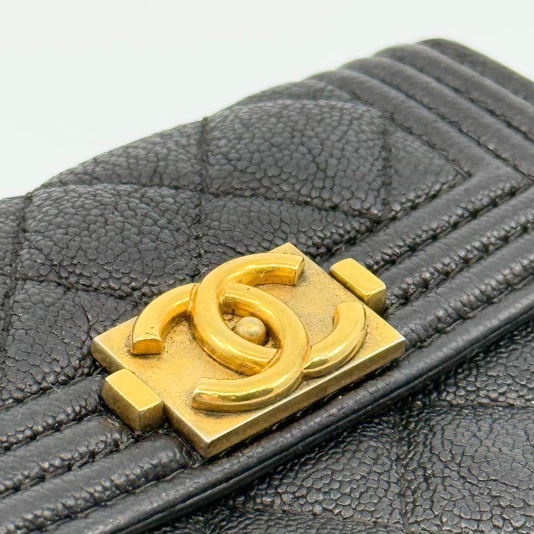 CHANEL ボーイシャネル　三つ折り財布 キャビアスキン
