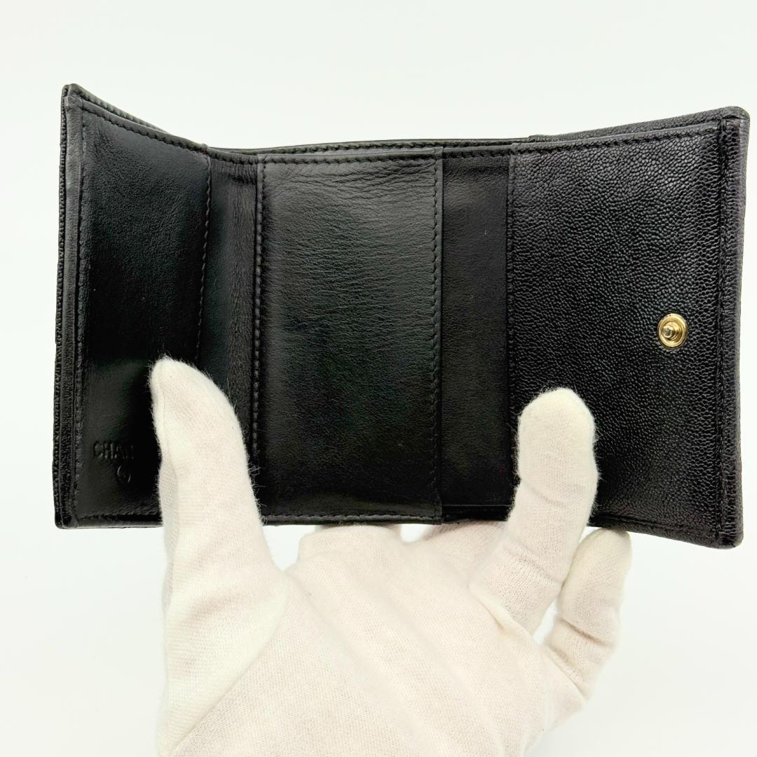 CHANEL ボーイシャネル　三つ折り財布 キャビアスキン
