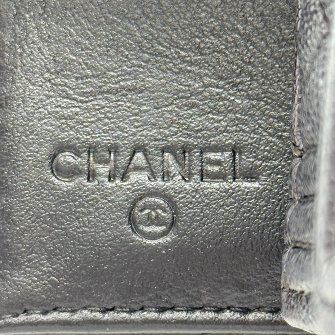 CHANEL ボーイシャネル　三つ折り財布 キャビアスキン