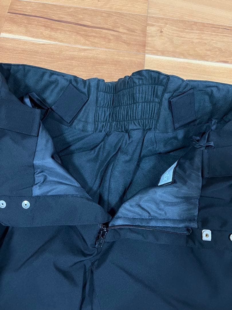 新商品未使用/PHENIX Lサイズ スキー用パンツ ブラック