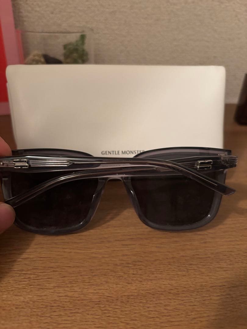 GENTLE MONSTER DEAR サングラス ケース、箱付き