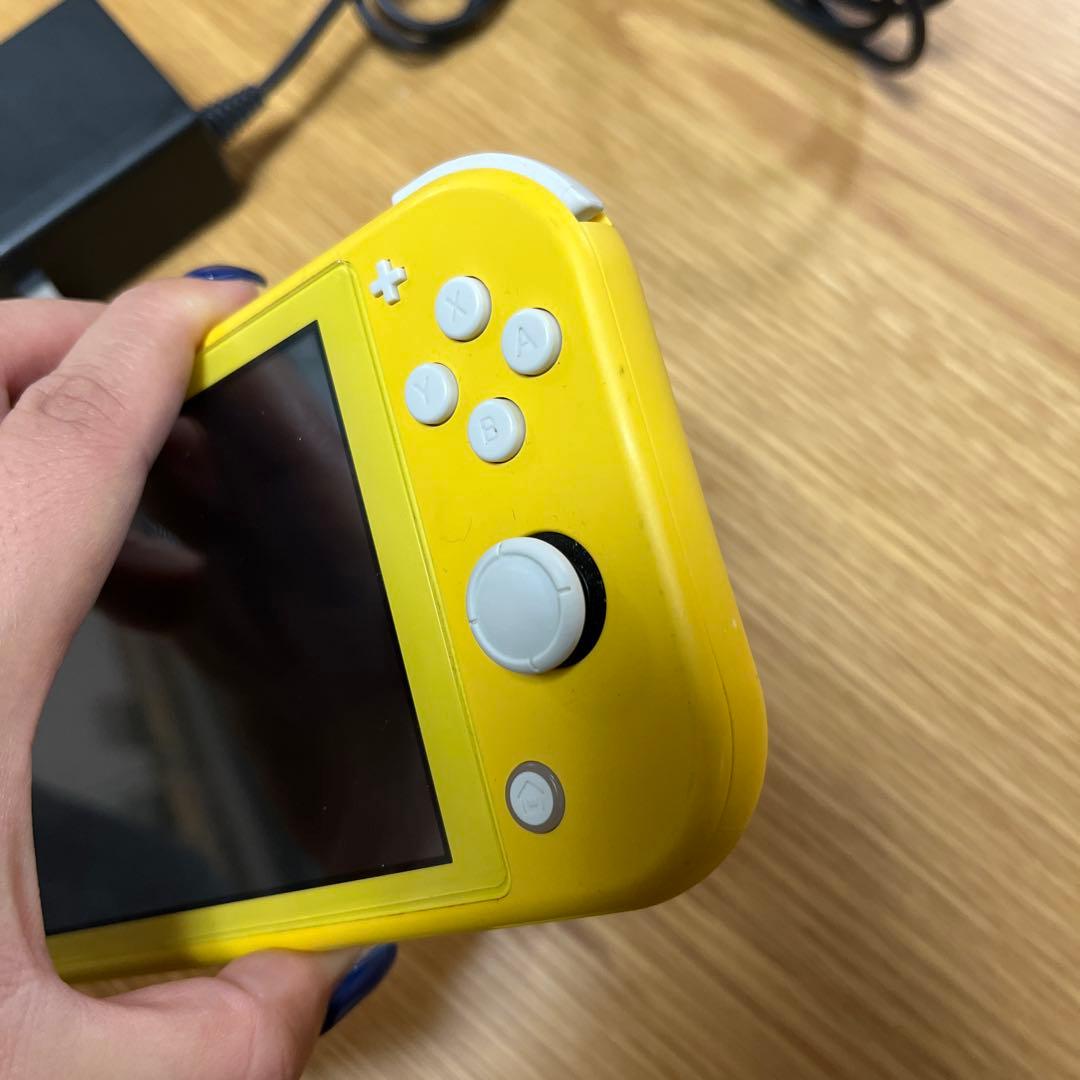 ジャンク品 Nintendo Switch Lite イエロー