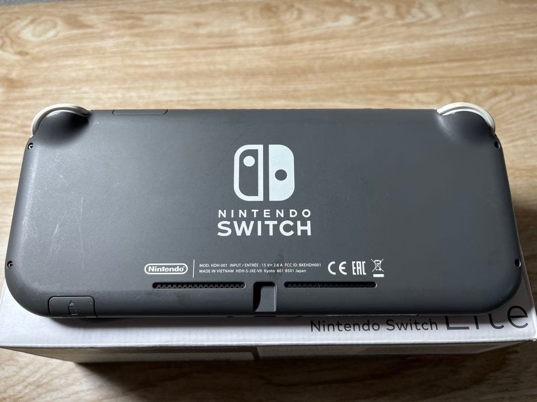 Nintendo Switch Lite グレー 本体　ソフト付