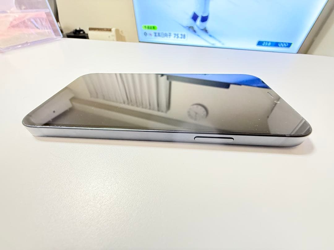 Apple iPhone 12 128GB SIMロックあり（au）