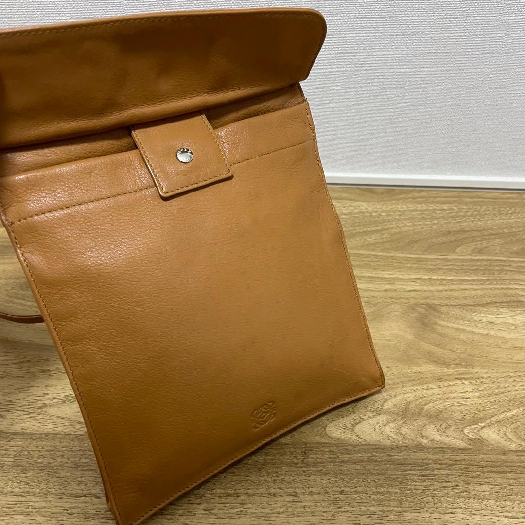 《美品》LOEWE（ロエベ）レザー ショルダーバッグ ライトブラウン