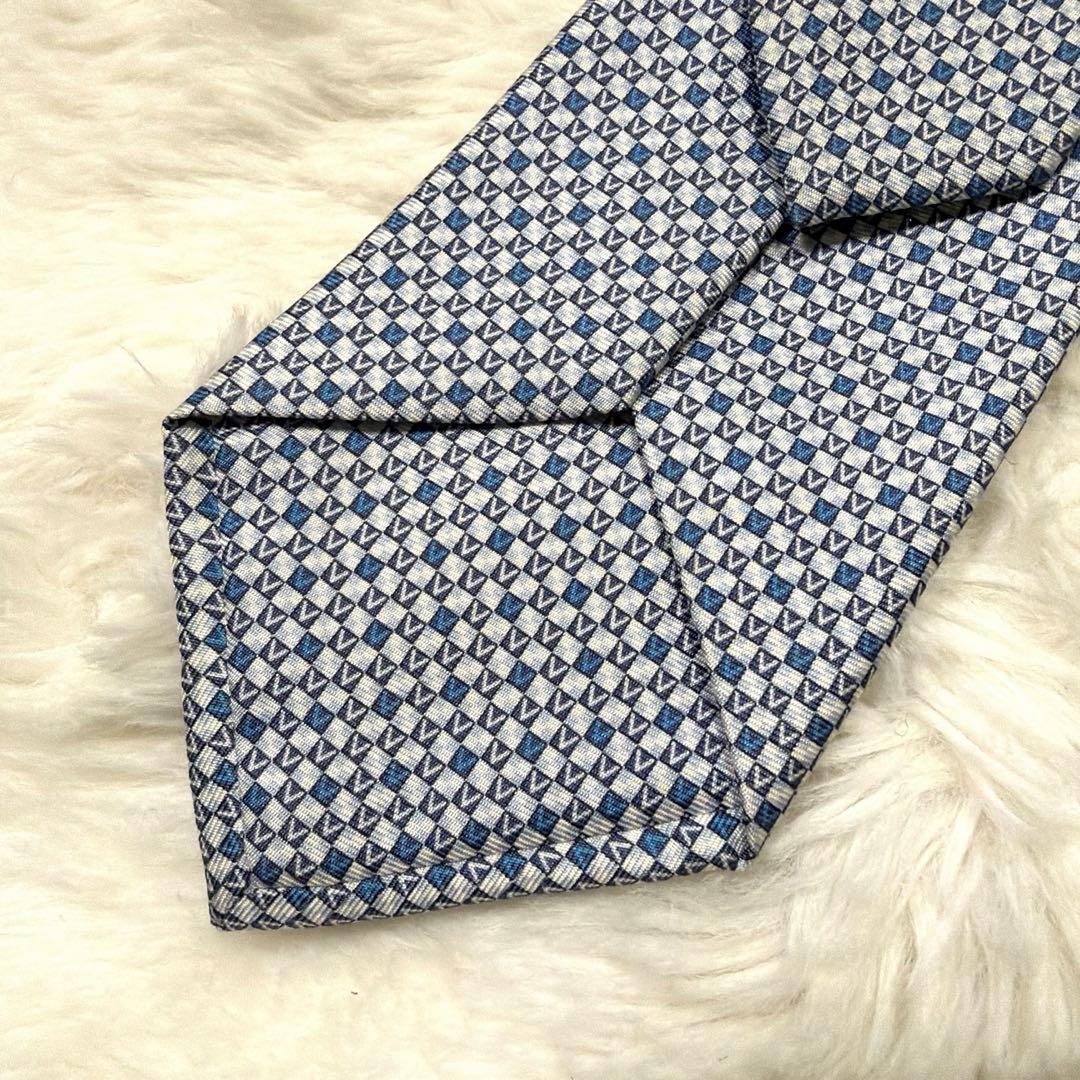 未使用 LOUIS VUITTON ルイヴィトン Vロゴ 総柄 シルクネクタイ