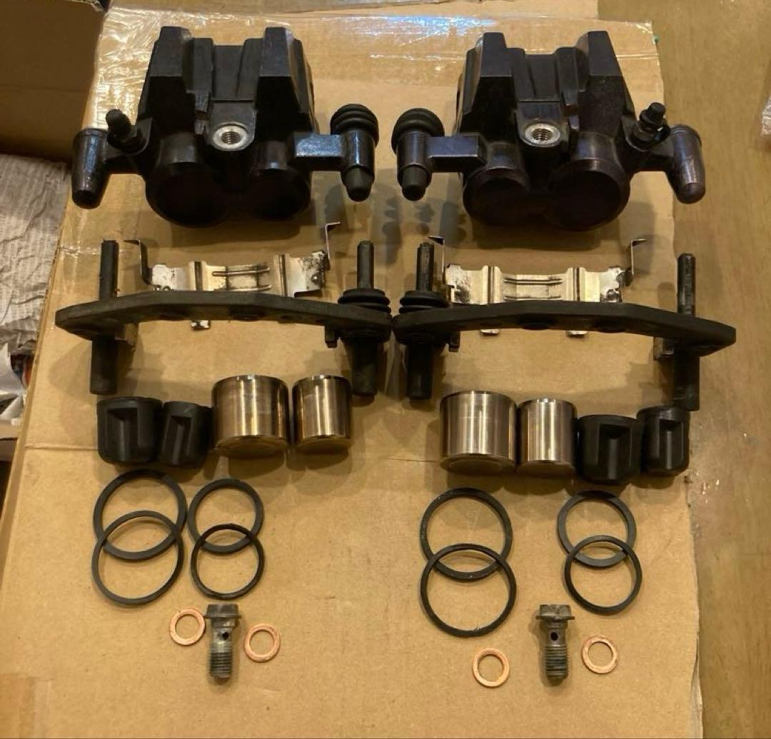 パッド新品　オーバーホール済 ゼファー400 750 フロントキャリパー OH