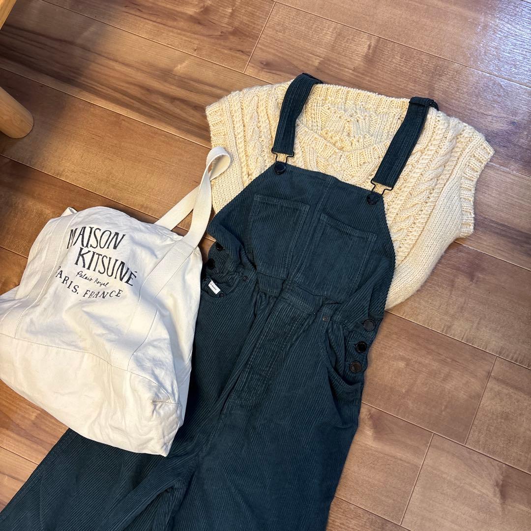 新品未使用シシクイフリーサイズサロペット