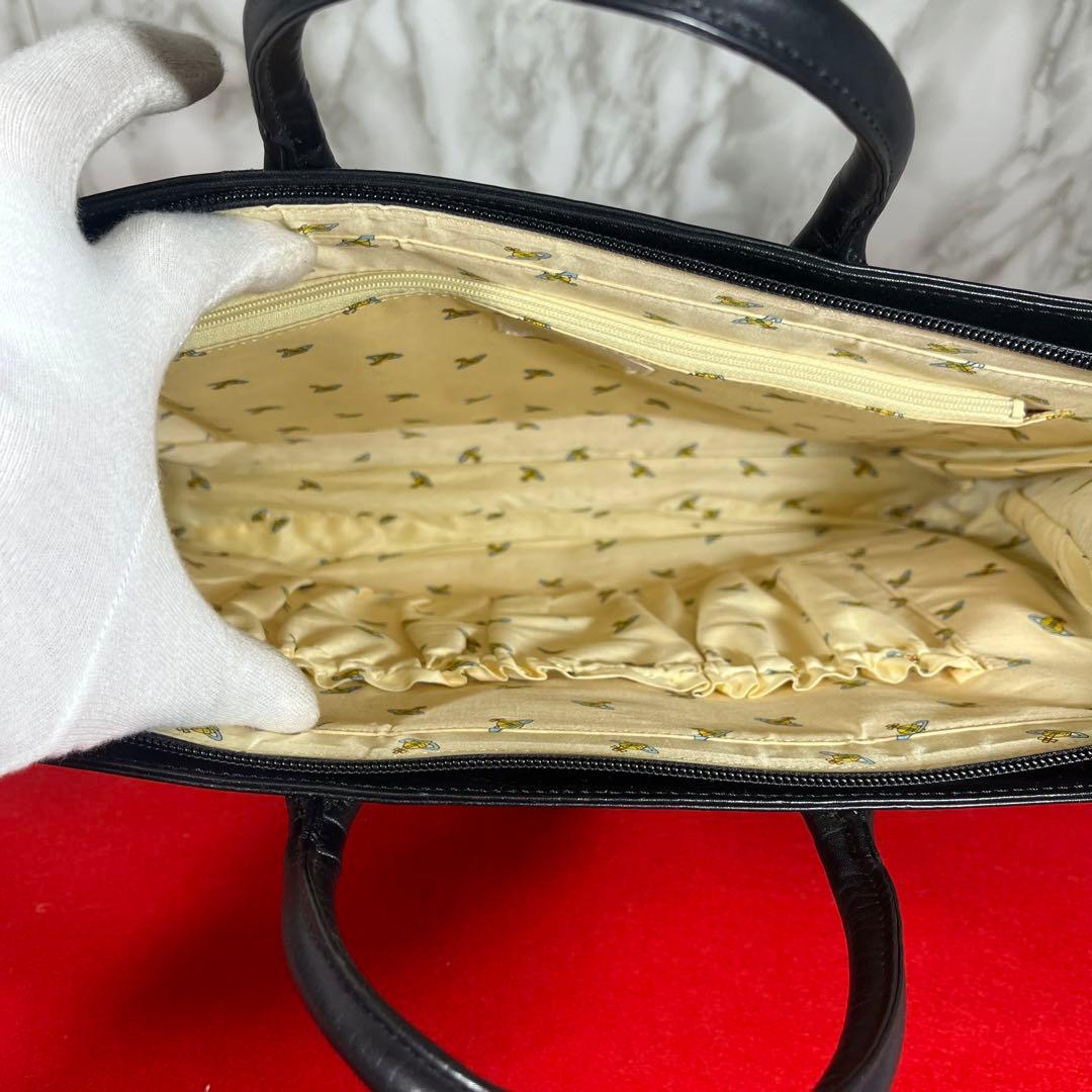 廃盤　vivienne west wood ビジネスバッグ　 本革　A4可能