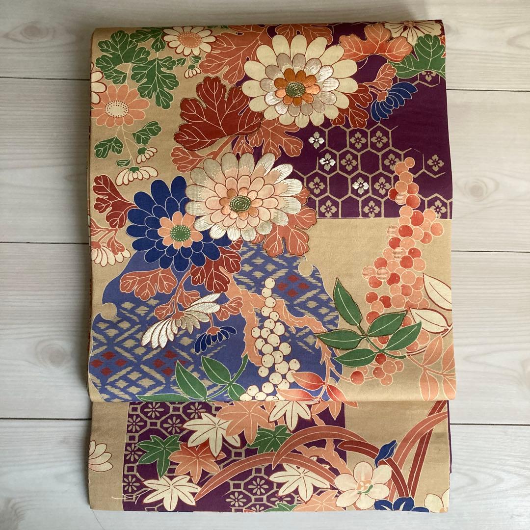 くるみ　　アンティーク京袋帯　刺繍の花模様・葡萄　正絹　No2-26