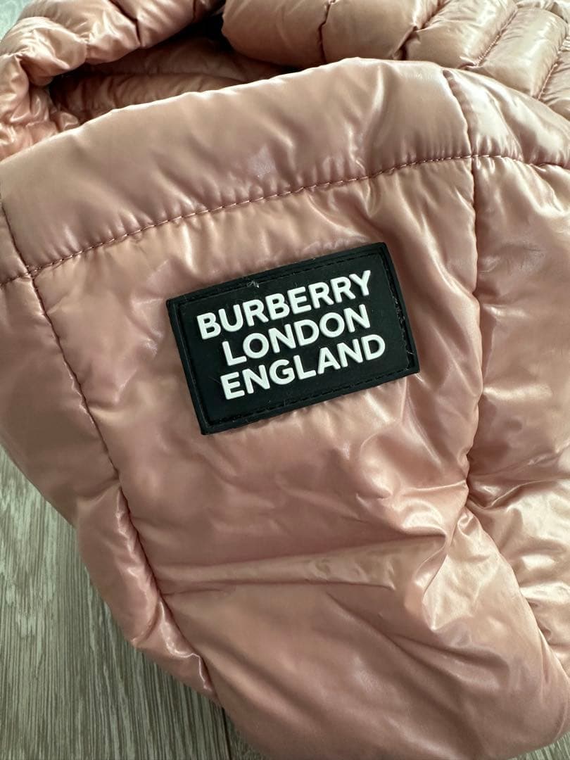 BURBERRY LONDON フード付き ダウンジャケット（ピンク） 3Y