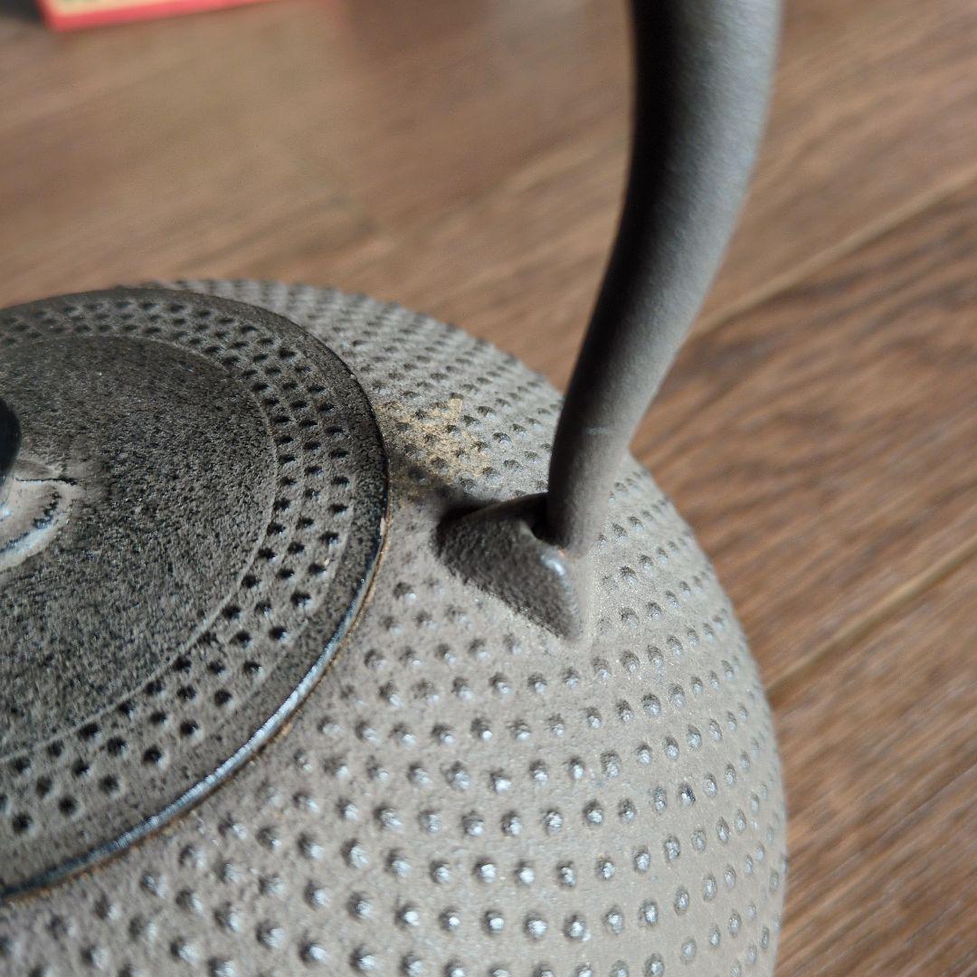 南部鉄瓶 梔子 あられ文様 (小) 茶 1.2リットル 池永鉄工