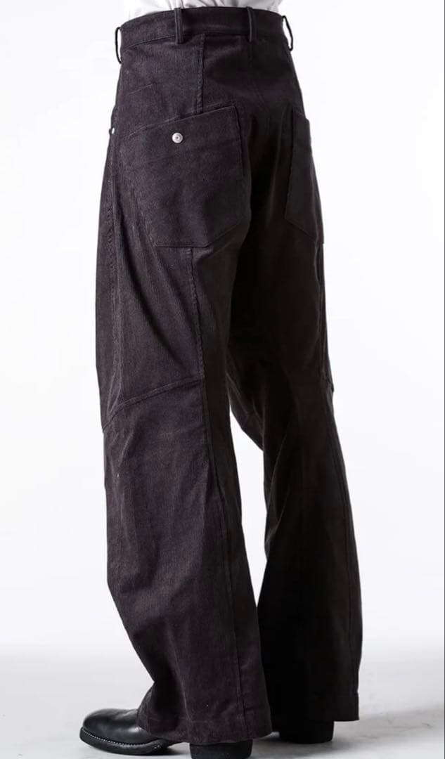 り*ん様 Omar Afridi Knee Darted Flare Trous