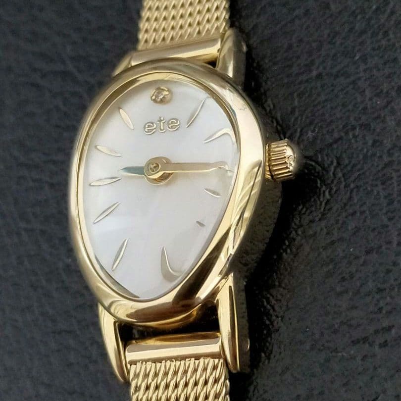 人気　ete ダイヤモンド レディース　 腕時計　美品
