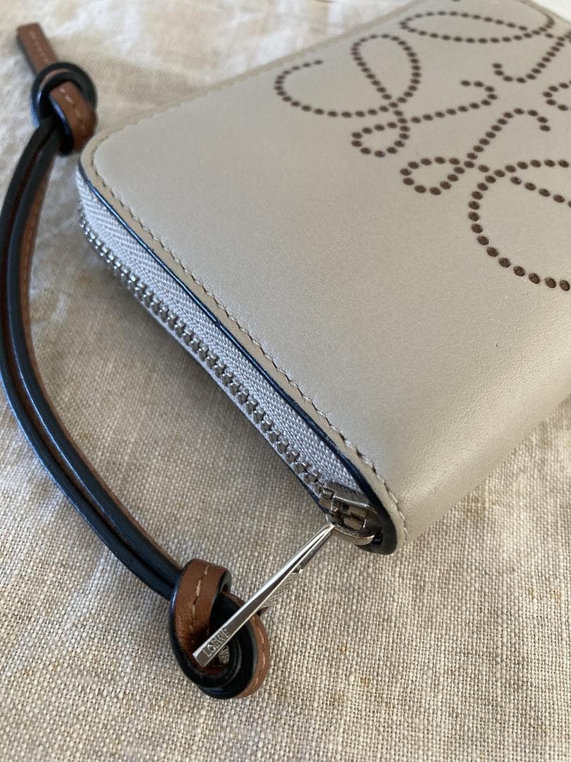 ꒰美品꒱ LOEWE／ロエベ／アナグラムコンパクトジップウォレット／ベージュ