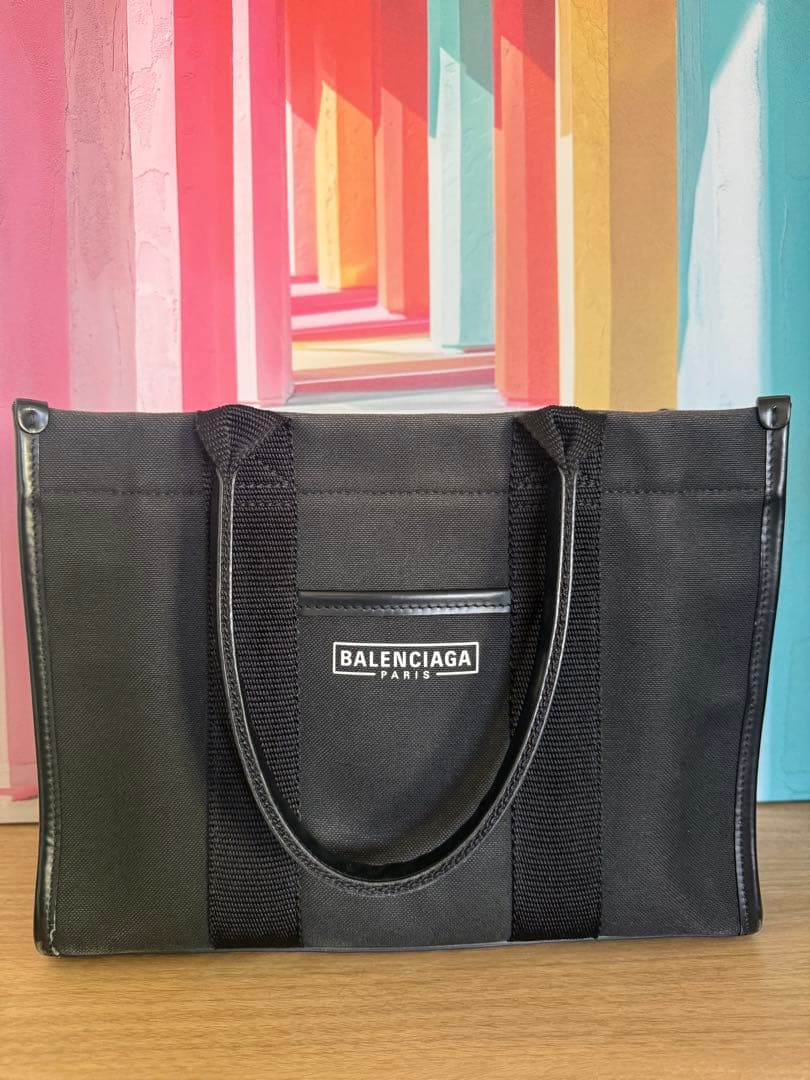 BALENCIAGA ハードウェアブラック トートバッグ　キャンバス