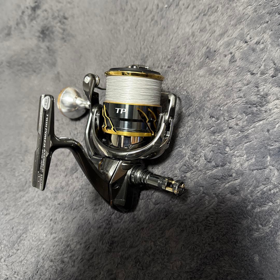 20TWIN POWER 4000MHG スピニングリール