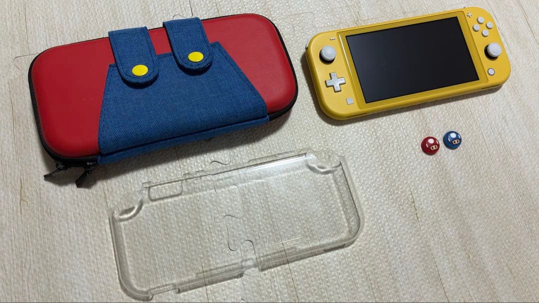 Nintendo Switch Liteイエロー　充電器、ケース付き