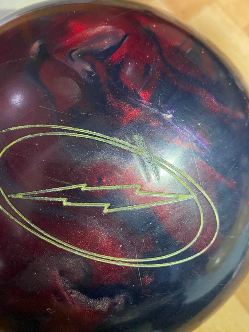 IQ TOUR GT ボウリングボール