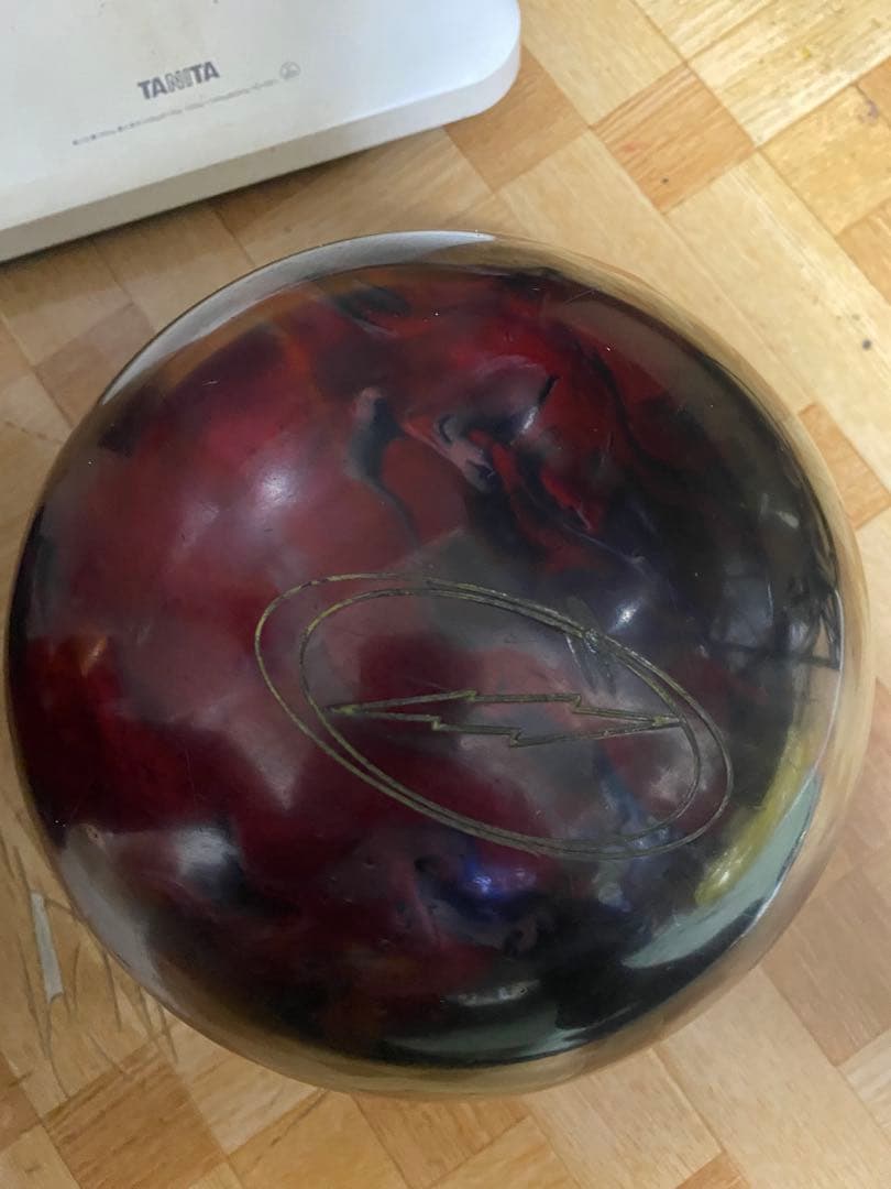 IQ TOUR GT ボウリングボール