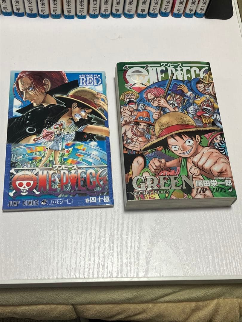 ワンピース1巻〜110巻セット＋40億巻(film red限定巻)、GREEN