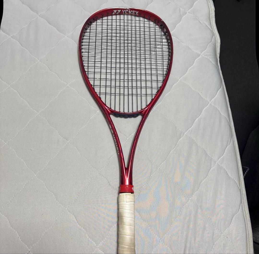 YONEX ボルトレイジ 7V クレナイ