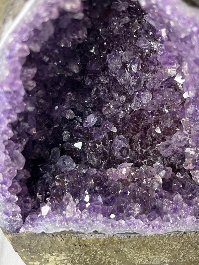 【天然石】アメジストドーム 紫水晶 ジオード 原石 パワーストーン　1,208g