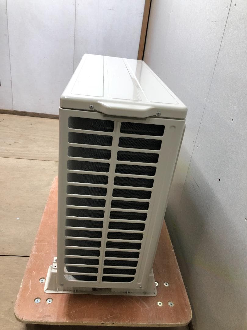 中古美品！富士通 ノクリアAS-C56K2W エアコ　15～23畳 250317