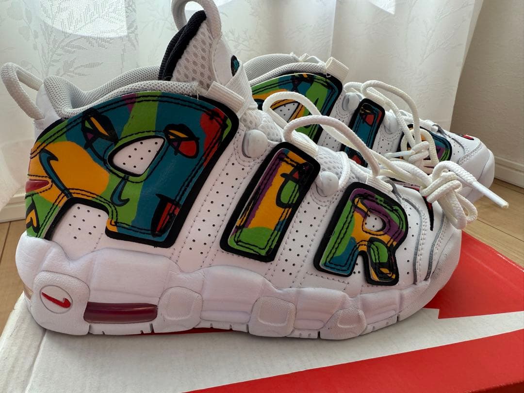 ★新品★モア アップ テンポ モアテン ピース ラブ スウッシュ　23.5cm