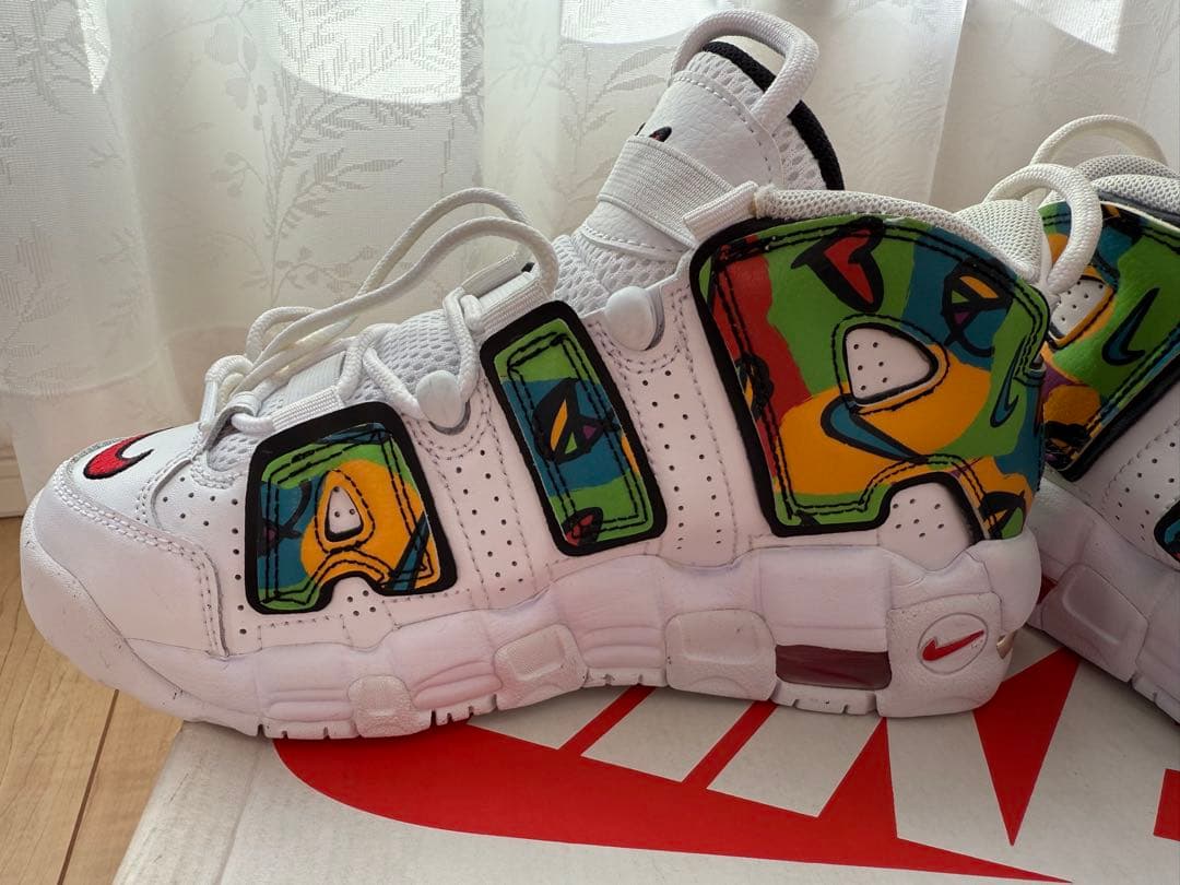 ★新品★モア アップ テンポ モアテン ピース ラブ スウッシュ　23.5cm