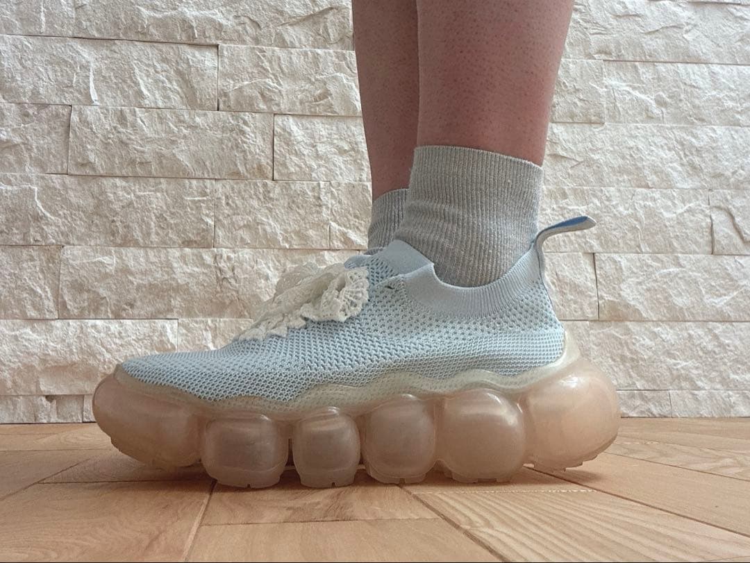 グラウンズ　スニーカー