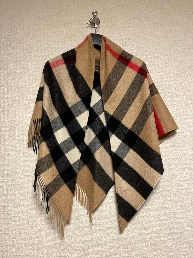 バーバリー マフラー カシミア100％　三角スカーフ　ポンチョ　未使用に近い