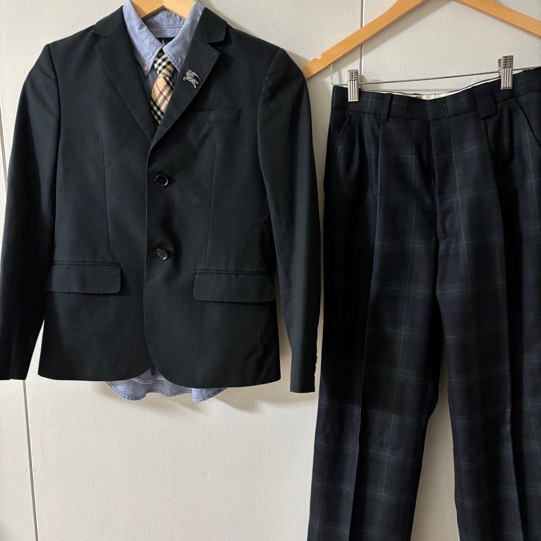 希少　バーバリー　スーツ　卒業式　150 ネクタイ