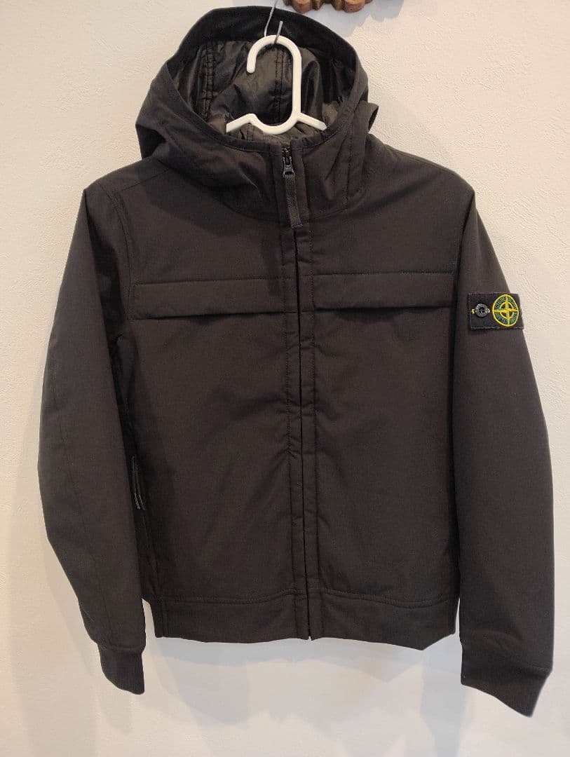 ストーンアイランド　Stone　ナイロンジャケット　140 ジュニア