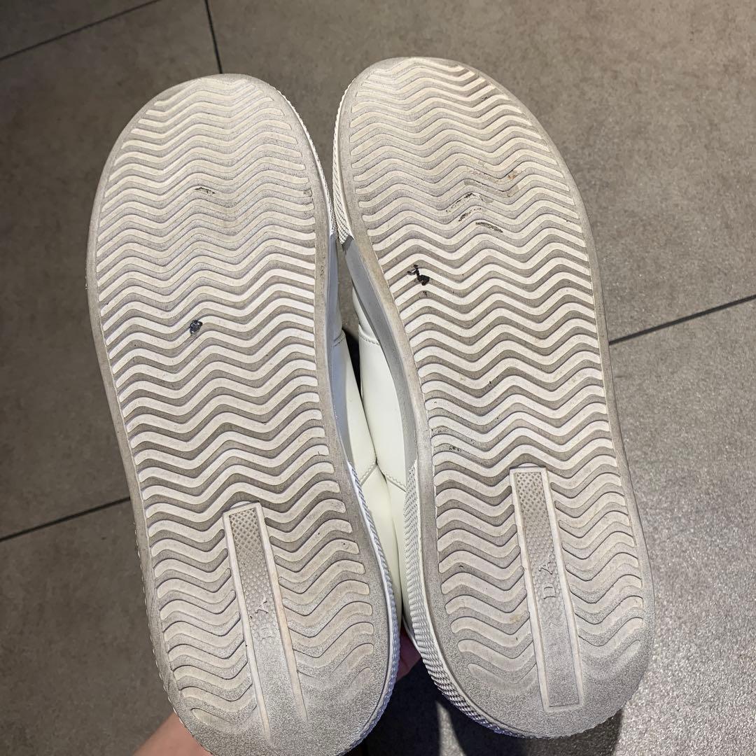 PRADA ホワイトスニーカー　37サイズ（23.5センチ）　箱あり