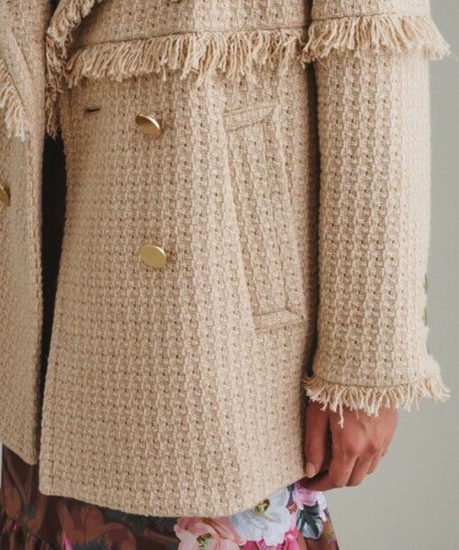 ◆ グレースコンチネンタル　ロービングフリンジコート ベージュ