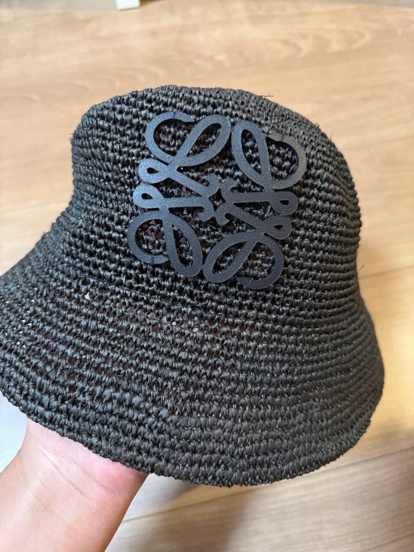 LOEWE ブラック バケットハット