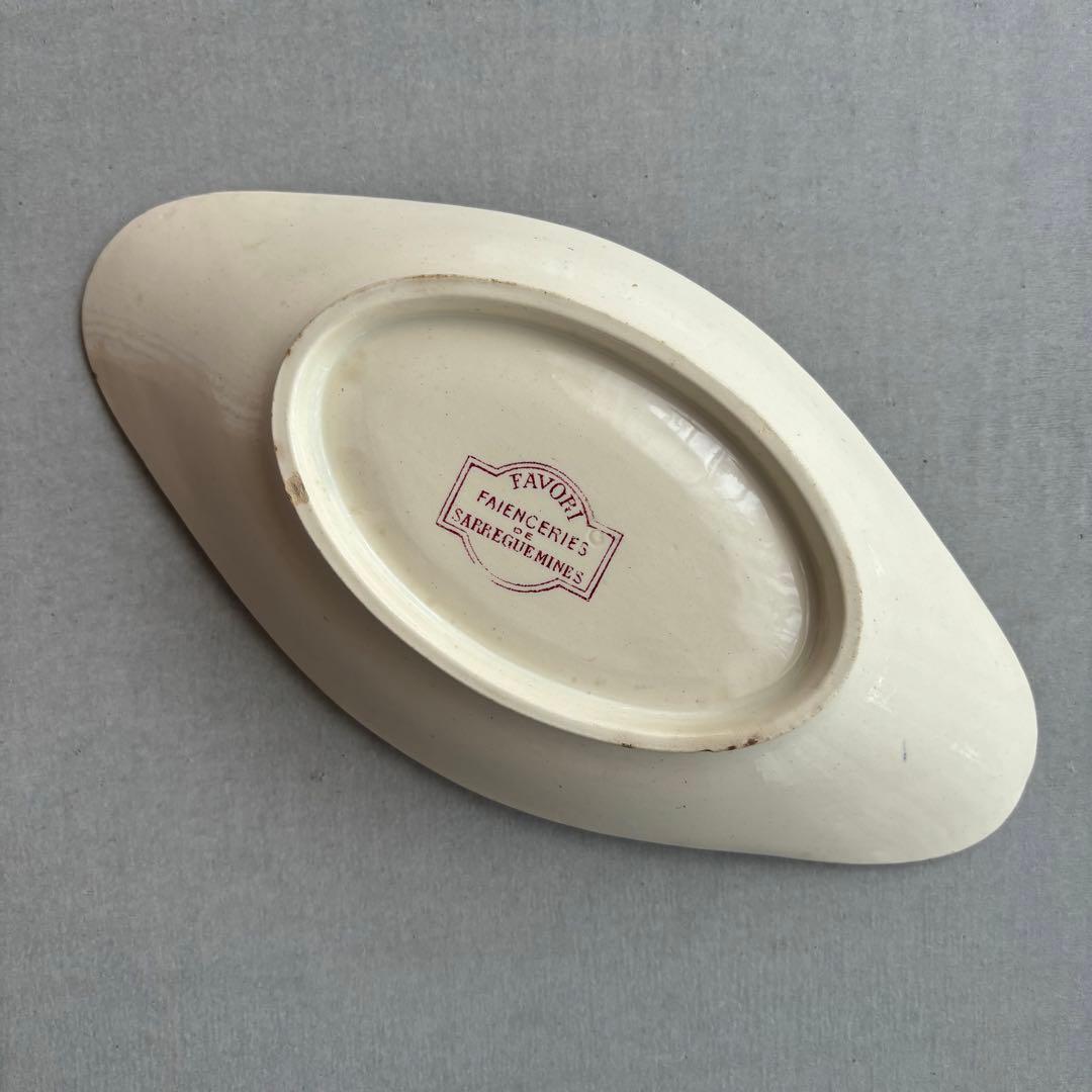 ピオニー❣️サルグミンヌ FAVORI 赤い鳥のラヴィエ