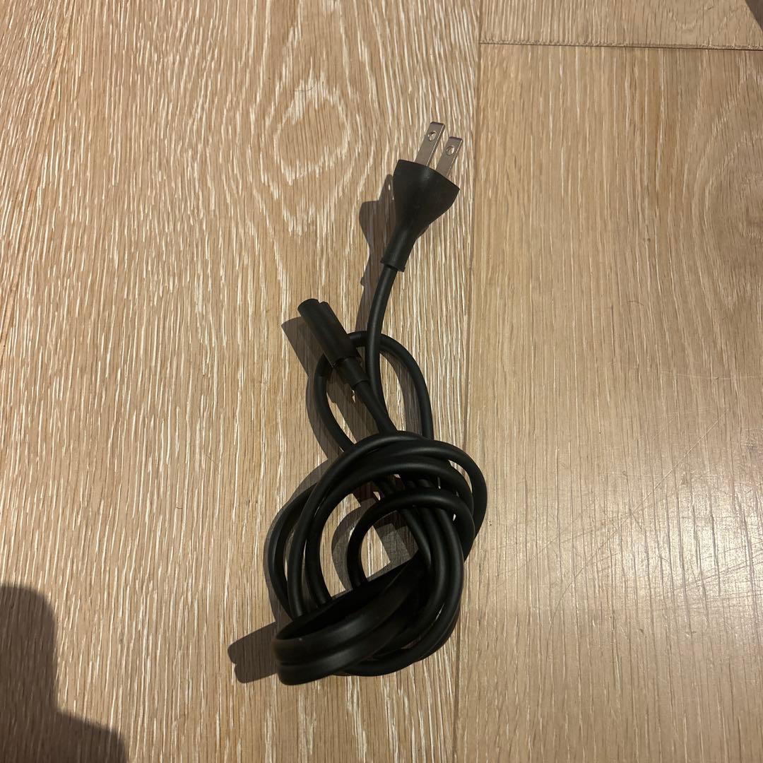 Apple TV HD 本体とリモコン