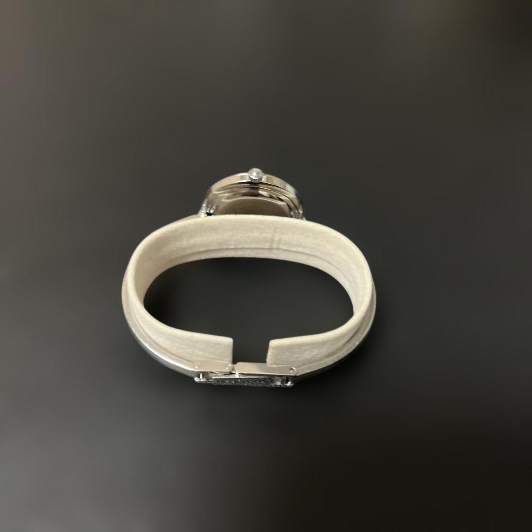 【美品】GUCCI　チェンジベゼル　シルバー　新品電池　レディース腕時計　稼働