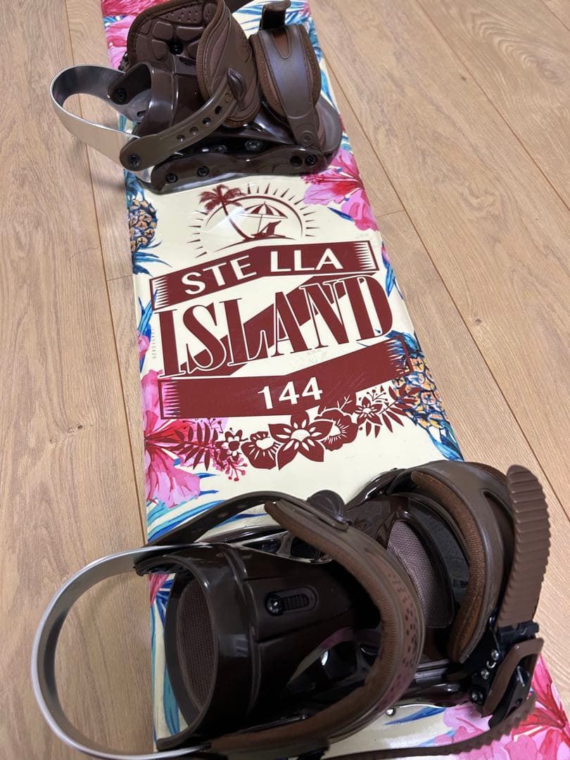 STELLA  144 スノーボード3点セット　ケース付