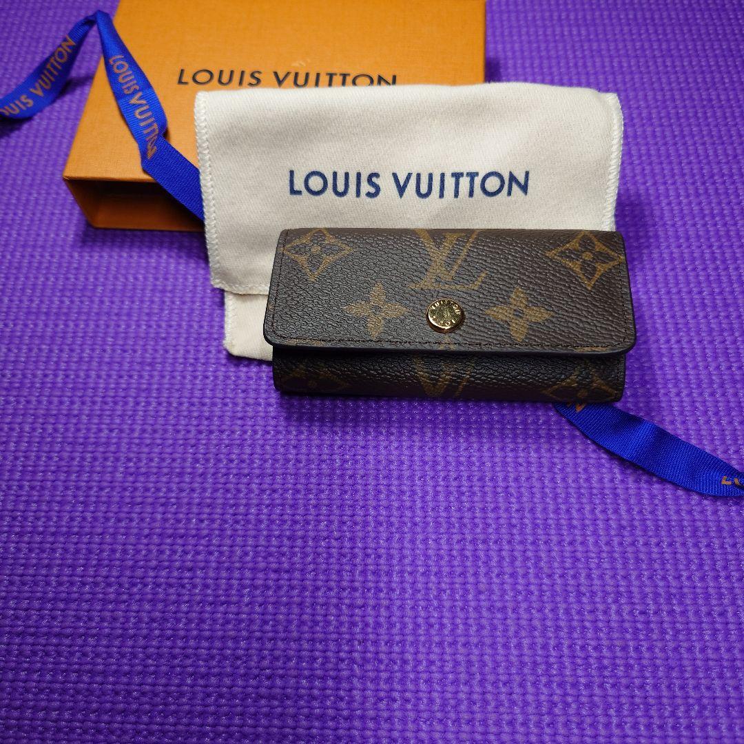LOUIS VUITTONモノグラムキーケース