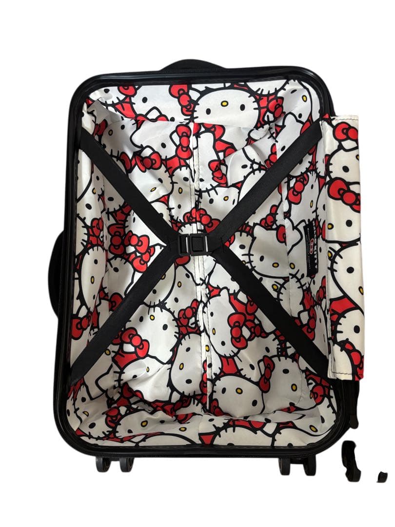 ハーシェル　ハローキティ　サンリオ　キャリーケース　限定　コラボ　旅行　キティー