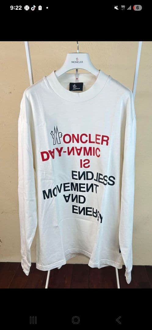 最終値下げ！Moncler プリント長袖カットソー ホワイト　ロンT