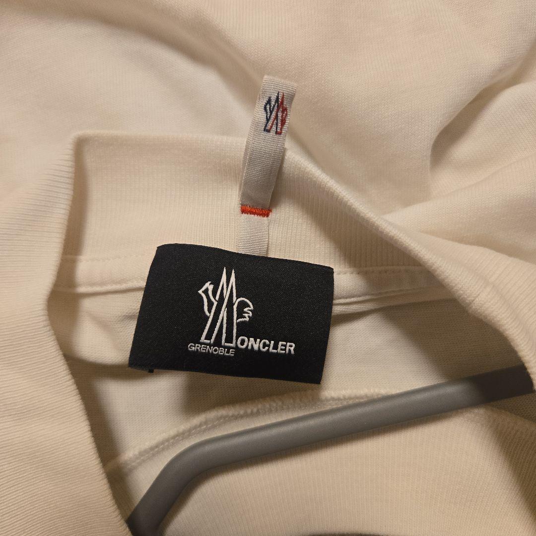 最終値下げ！Moncler プリント長袖カットソー ホワイト　ロンT