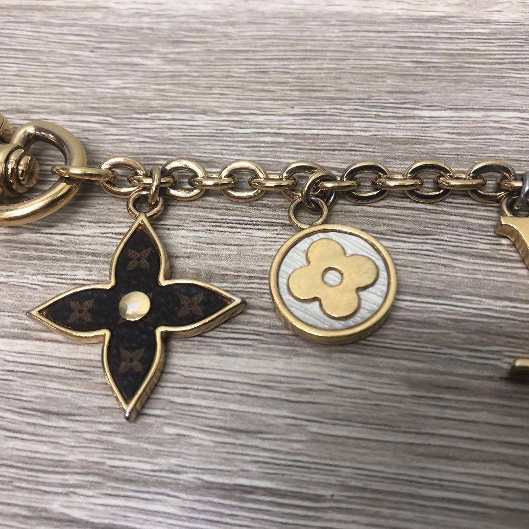 正規品 ヴィトン キーホルダー チャーム M68999 ゴールドカラー