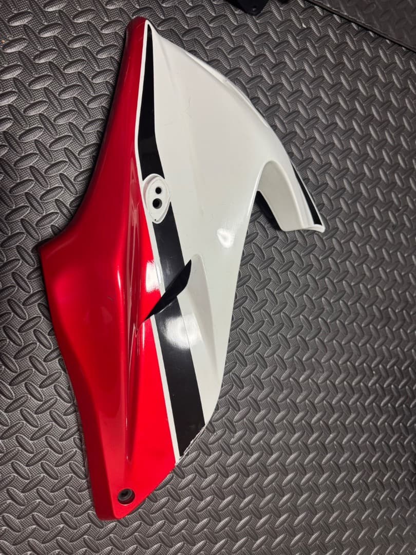 cb400sb nc39 左　アッパーカウル