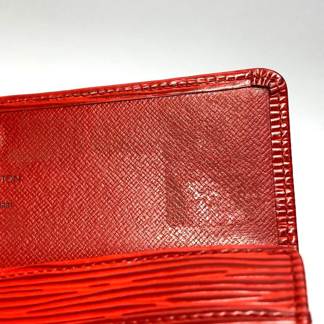 LOUIS VUITTON ルイヴィトン　エピ　赤　二つ折り財布