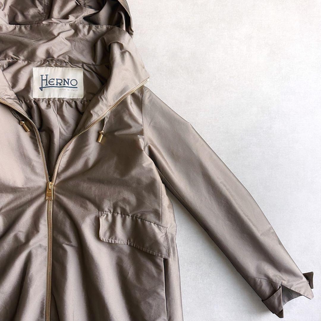 美品▲HERNOヘルノ//テックタフタ フード付きスプリングコート▲サイズ38